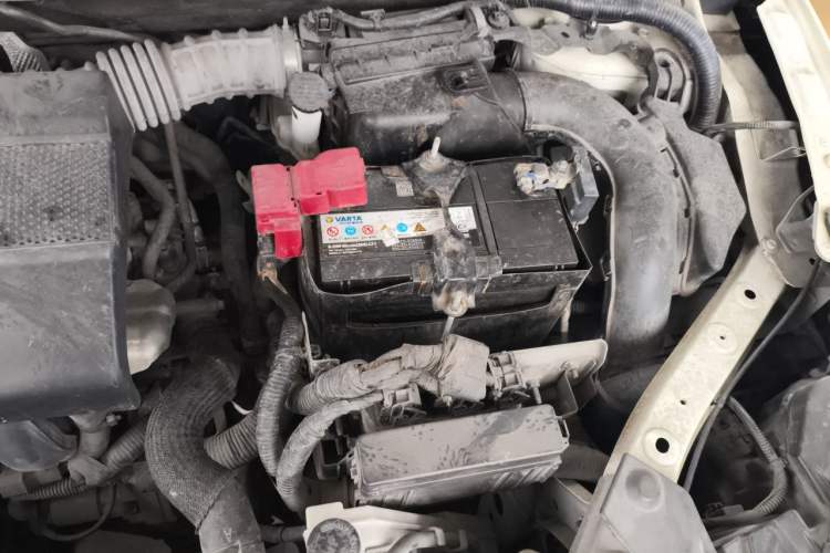 Used Nissan Sylphy 2019 1.6XV CVT Smart Connect Luxury Edition China VI Standard Engine Bay Left