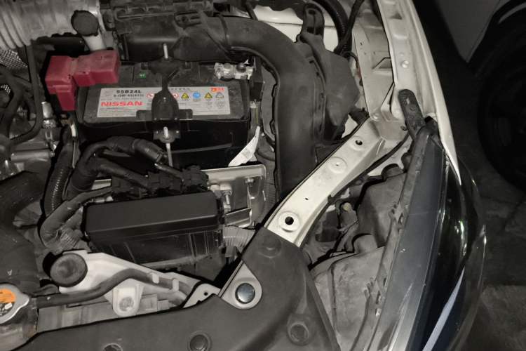 Used Nissan Sylphy 2019 Classic 1.6 XL Manual Luxury Edition Engine Bay Left