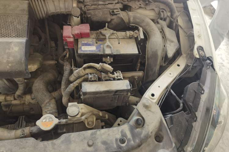 Used Nissan Sylphy 2019 1.6XV CVT Smart Connect Luxury Edition China VI Standard Engine Bay Left