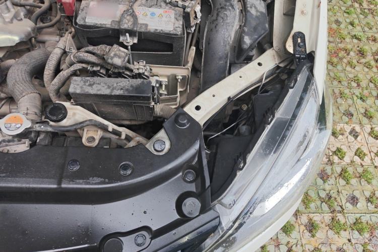 Used Nissan Sylphy 2019 Classic 1.6XL CVT Luxury Edition Engine Bay Left