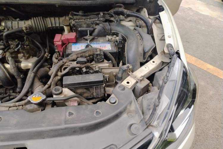 Used Nissan Sylphy 2019 Classic 1.6XE Manual Comfort Edition Engine Bay Left