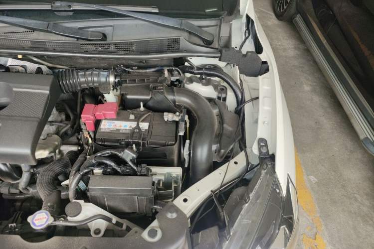 Used Nissan Sylphy 2019 1.6XV CVT Smart Connect Luxury Edition China VI Standard Engine Bay Left