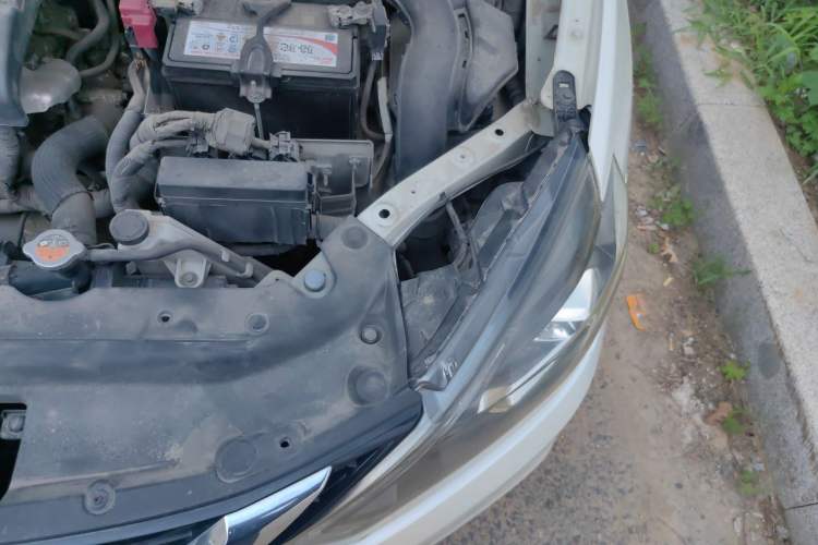 Used Nissan Sylphy 2019 1.6XV CVT Smart Connect Luxury Edition China VI Standard Engine Bay Left