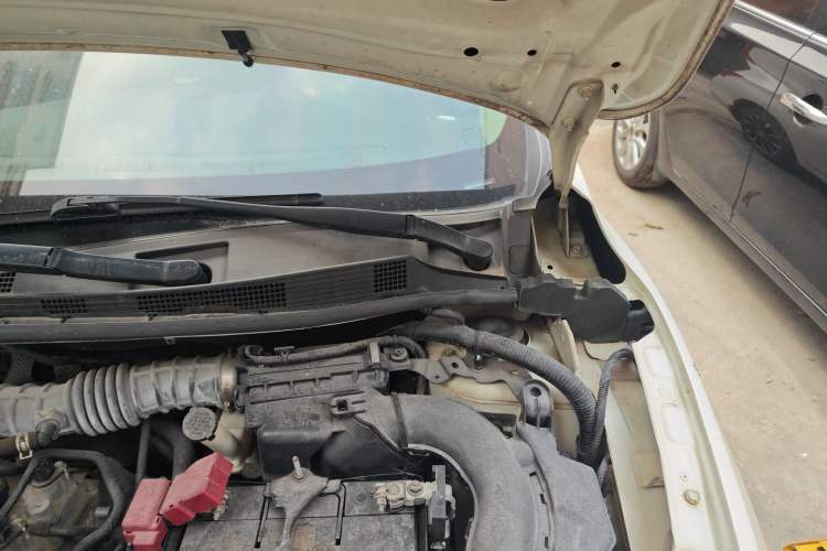 Used Nissan Sylphy 2019 Classic 1.6XE CVT Comfort Edition Engine Bay Left