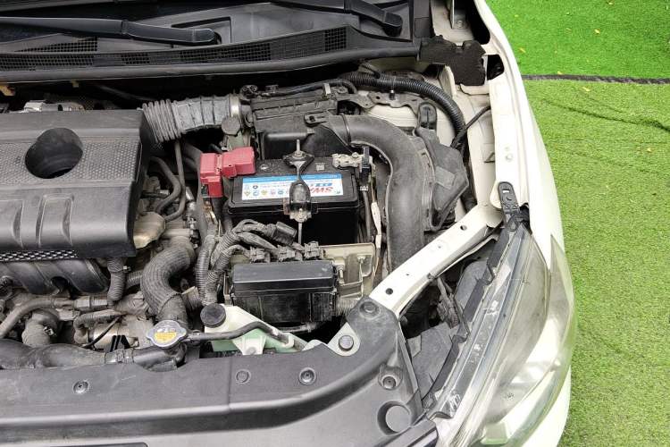 Used Nissan Sylphy 2019 1.6XV CVT Smart Connect Luxury Edition China VI Standard Engine Bay Left