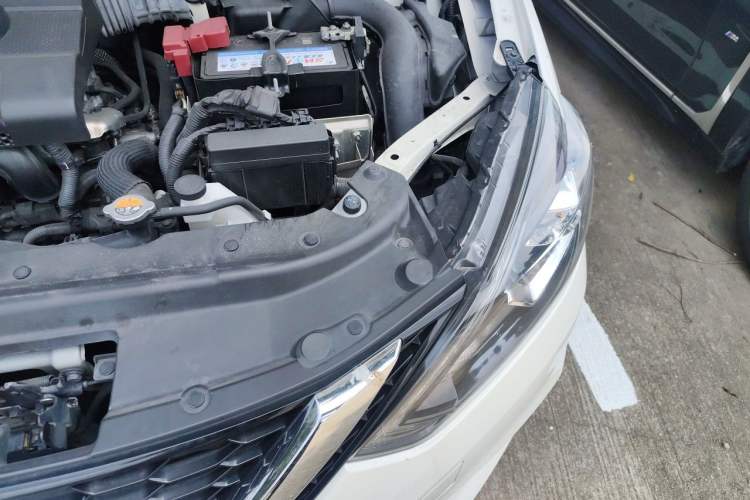 Used Nissan Sylphy 2019 1.6XV CVT Smart Connect Luxury Edition China VI Standard Engine Bay Left