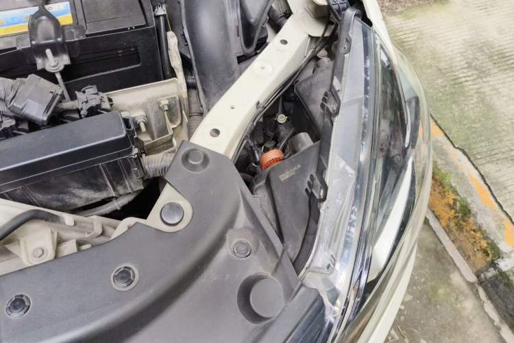 Used Nissan Sylphy 2019 Classic 1.6XE CVT Comfort Edition Engine Bay Left