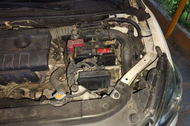 Used Nissan Sylphy 2019 1.6XV CVT Smart Connect Luxury Edition China VI Standard Engine Bay Left
