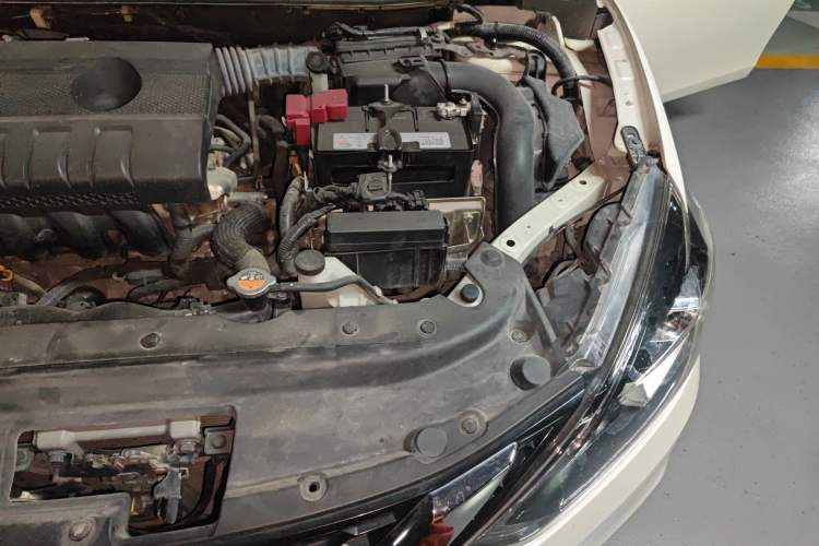 Used Nissan Sylphy 2019 1.6XV CVT Smart Connect Luxury Edition China V Standard Engine Bay Left