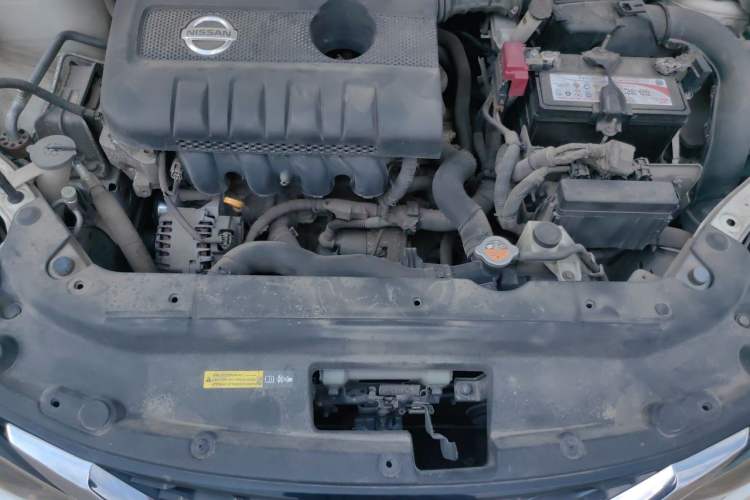 Used Nissan Sylphy 2019 1.6XV CVT Smart Connect Luxury Edition China VI Standard Engine Bay
