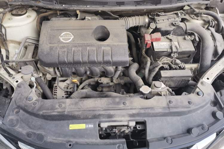 Used Nissan Sylphy 2019 1.6XV CVT Smart Connect Luxury Edition China VI Standard Engine Bay