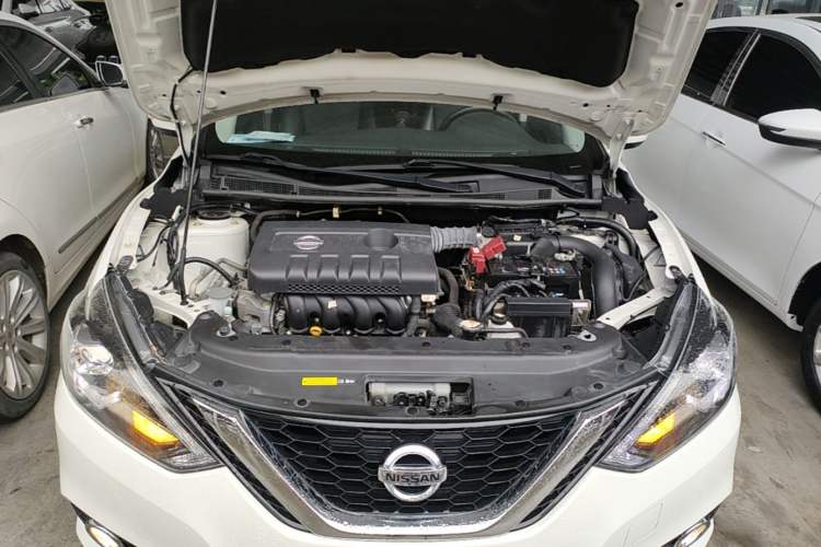 Used Nissan Sylphy 2019 1.6XV CVT Smart Connect Luxury Edition China VI Standard Engine Bay