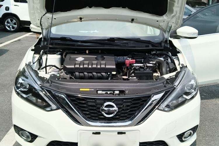 Used Nissan Sylphy 2019 1.6XV CVT Smart Connect Luxury Edition China VI Standard Engine Bay