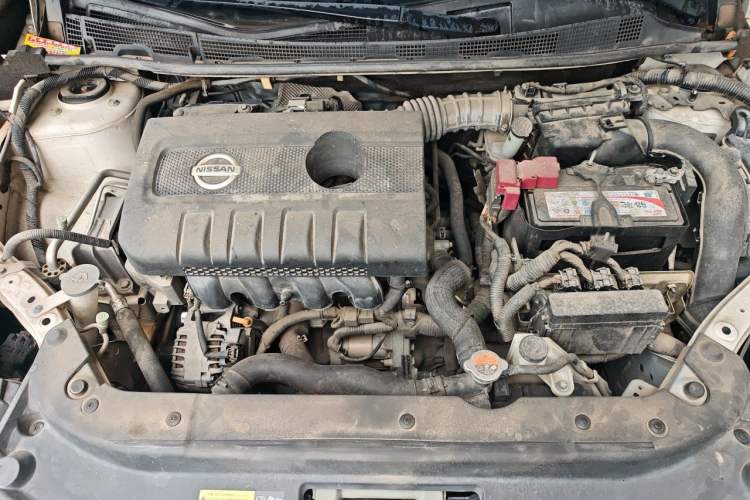 Used Nissan Sylphy 2019 1.6XV CVT Smart Connect Luxury Edition China VI Standard Engine Bay