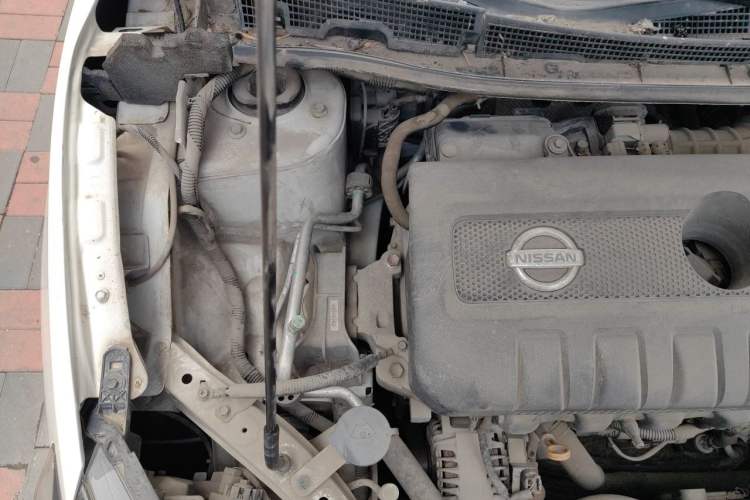 Used Nissan Sylphy 2019 1.6XV CVT Smart Connect Luxury Edition China VI Standard Engine Bay Right