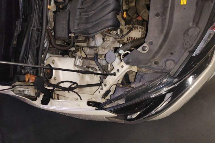 Used Nissan Sylphy 2019 1.6XE CVT Comfort Edition China VI Standard Engine Bay Right