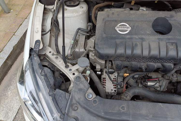 Used Nissan Sylphy 2019 1.6XV CVT Smart Connect Luxury Edition China VI Standard Engine Bay Right