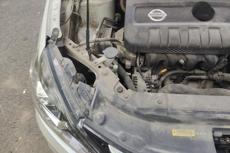Used Nissan Sylphy 2019 1.6XV CVT Smart Connect Luxury Edition China VI Standard Engine Bay Right