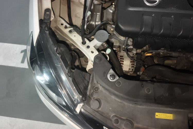 Used Nissan Sylphy 2019 1.6XV CVT Smart Connect Luxury Edition China VI Standard Engine Bay Right