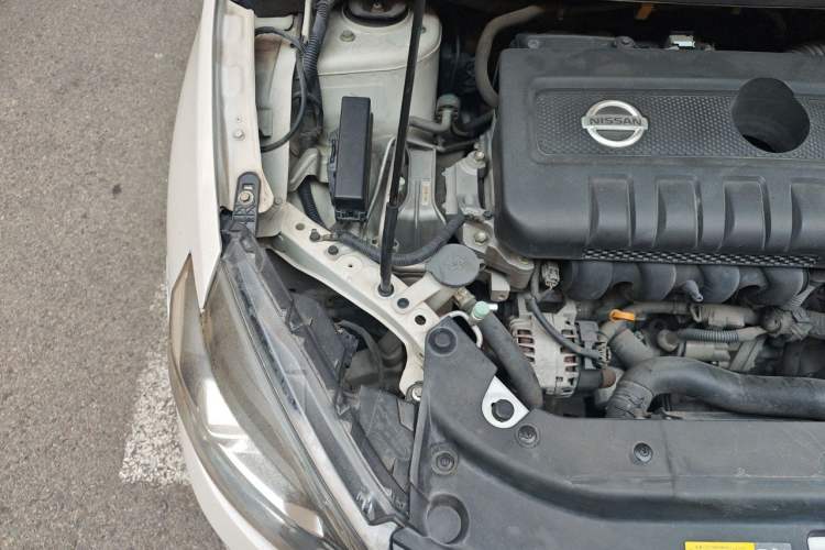 Used Nissan Sylphy 2019 1.6XV CVT Smart Connect Luxury Edition China VI Standard Engine Bay Right