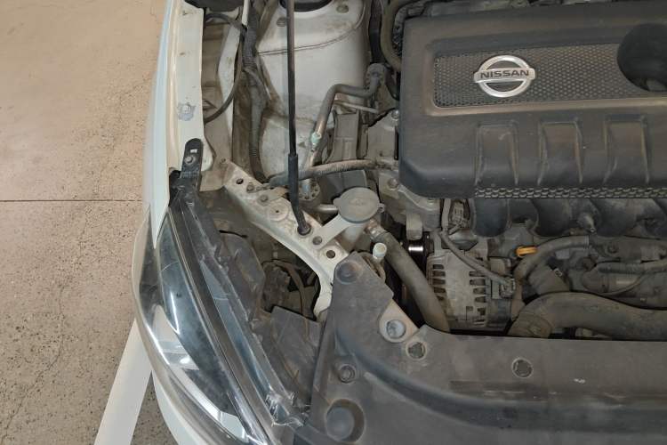 Used Nissan Sylphy 2019 1.6XV CVT Smart Connect Luxury Edition China VI Standard Engine Bay Right