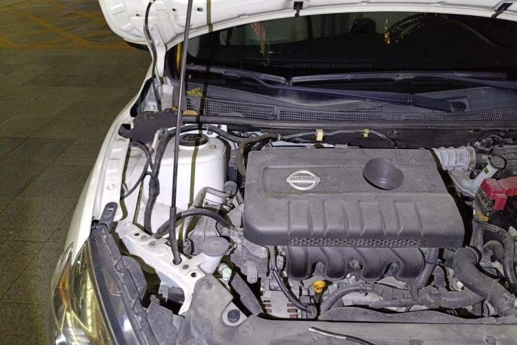 Used Nissan Sylphy 2019 1.6XV CVT Smart Connect Luxury Edition China VI Standard Engine Bay Right