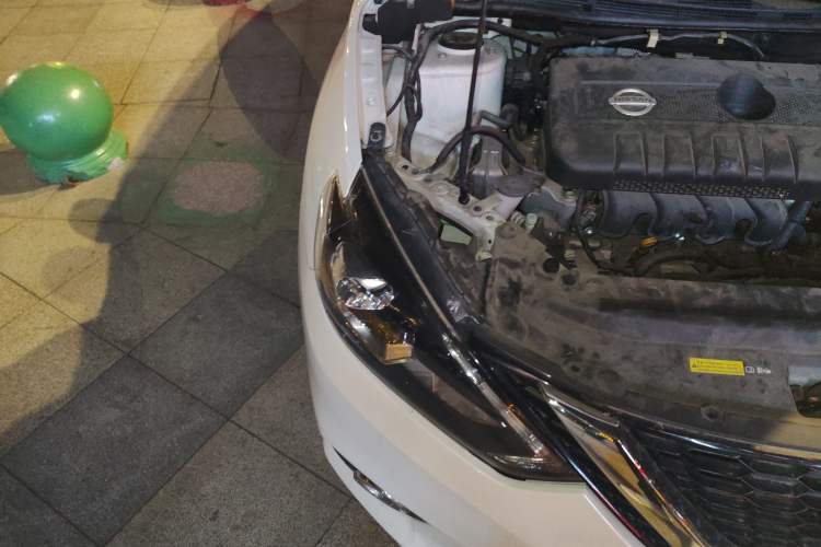 Used Nissan Sylphy 2019 1.6XV CVT Smart Connect Luxury Edition China VI Standard Engine Bay Right