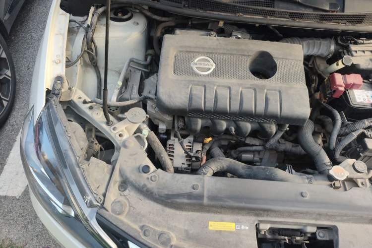 Used Nissan Sylphy 2019 1.6XL Manual Luxury Version China VI Standard Engine Bay Right