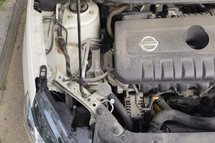 Used Nissan Sylphy 2019 1.6XV CVT Smart Connect Luxury Edition China VI Standard Engine Bay Right