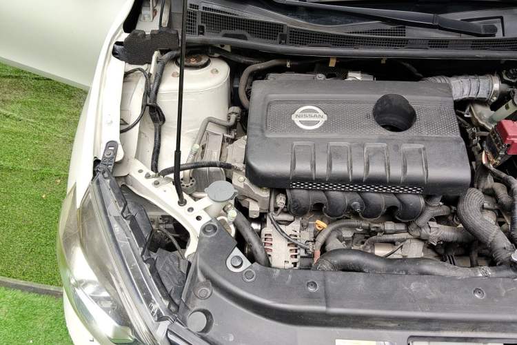Used Nissan Sylphy 2019 1.6XV CVT Smart Connect Luxury Edition China VI Standard Engine Bay Right