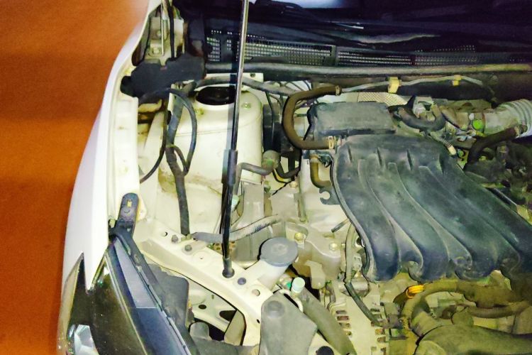 Used Nissan Sylphy 2019 Classic 1.6XE CVT Comfort Edition Engine Bay Right