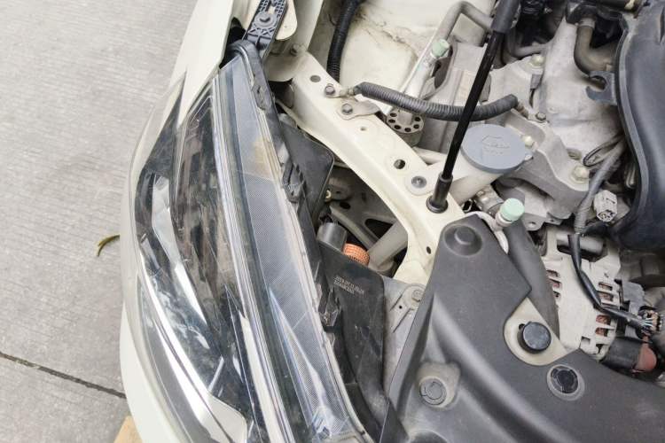 Used Nissan Sylphy 2019 Classic 1.6XE CVT Comfort Edition Engine Bay Right
