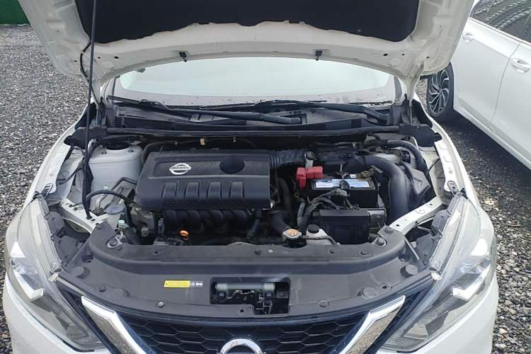 Used Nissan Sylphy 2019 1.6XV CVT Smart Connect Luxury Edition China VI Standard Engine Bay