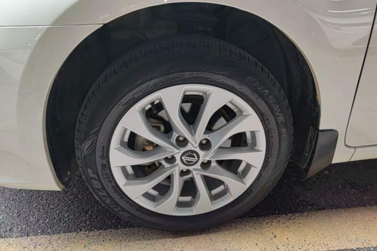 Used Nissan Sylphy 2019 Classic 1.6XL CVT Luxury Edition Exterior 1