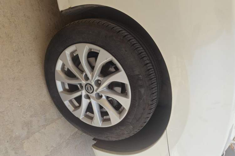 Used Nissan Sylphy 2019 1.6XV CVT Smart Connect Luxury Edition China VI Standard Exterior 1