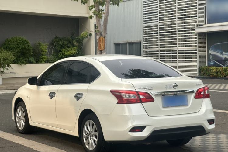 Used Nissan Sylphy 2019 Classic 1.6XL CVT Luxury Edition Exterior 3
