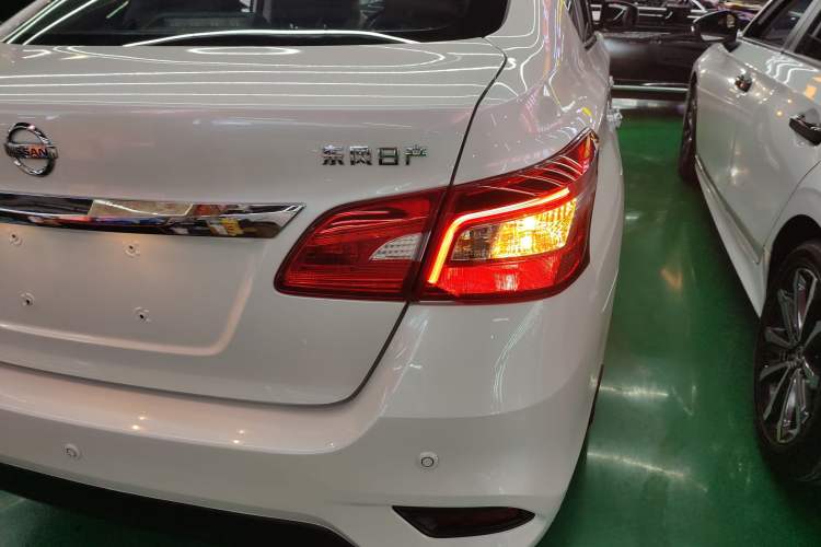 Used Nissan Sylphy 2019 Classic 1.6XL CVT Luxury Edition Exterior 3