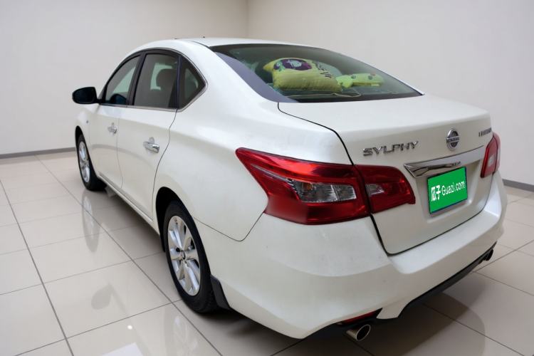 Used Nissan Sylphy 2019 1.6XV CVT Smart Connect Luxury Edition China VI Standard Exterior 3