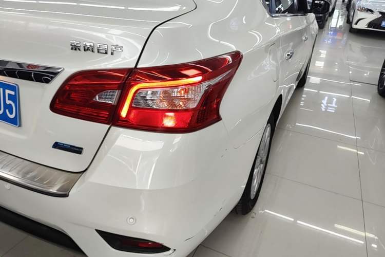Used Nissan Sylphy 2019 1.6XV CVT Smart Connect Luxury Edition China VI Standard Exterior 3