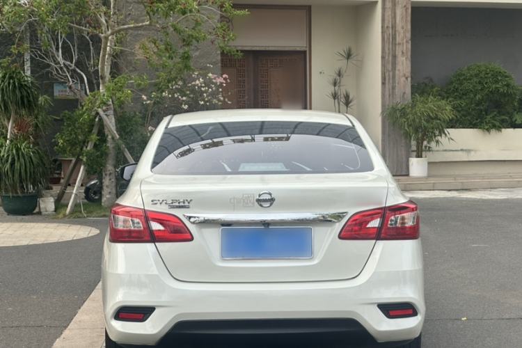 Used Nissan Sylphy 2019 Classic 1.6XL CVT Luxury Edition Exterior 4