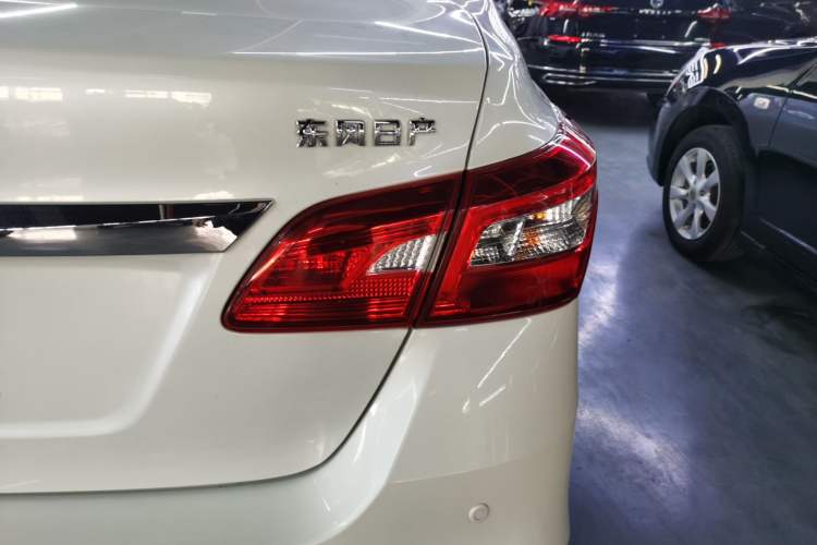 Used Nissan Sylphy 2019 Classic 1.6XE CVT Comfort Edition Exterior 4