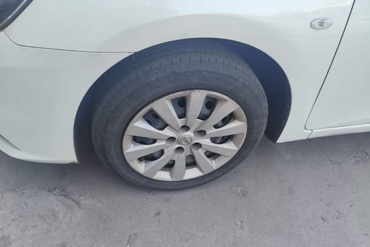 Used Nissan Sylphy 2019 Classic 1.6XE CVT Comfort Edition Exterior 4