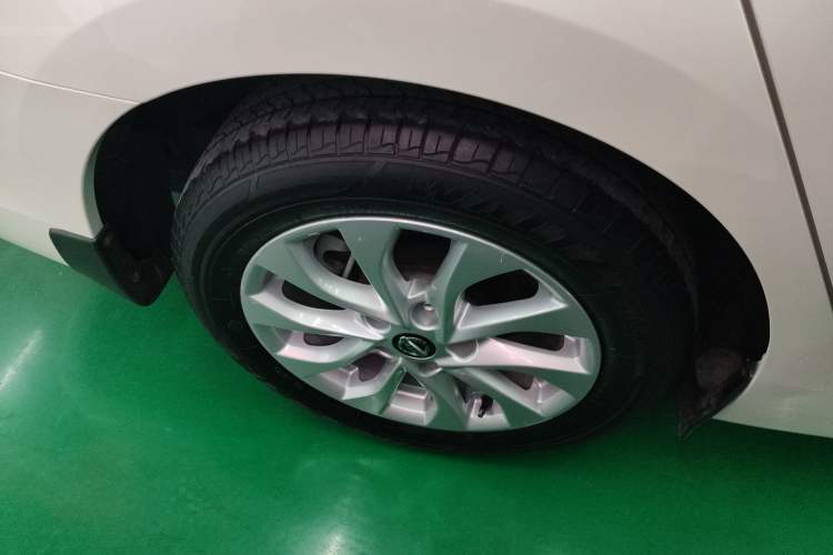 Used Nissan Sylphy 2019 Classic 1.6XL CVT Luxury Edition Exterior 5