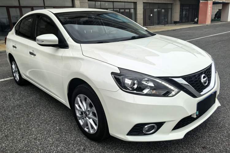 Used Nissan Sylphy 2019 1.6XV CVT Smart Connect Luxury Edition China VI Standard Exterior 5