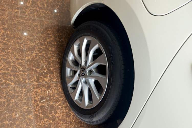 Used Nissan Sylphy 2019 Classic 1.6XL CVT Luxury Edition Exterior 5