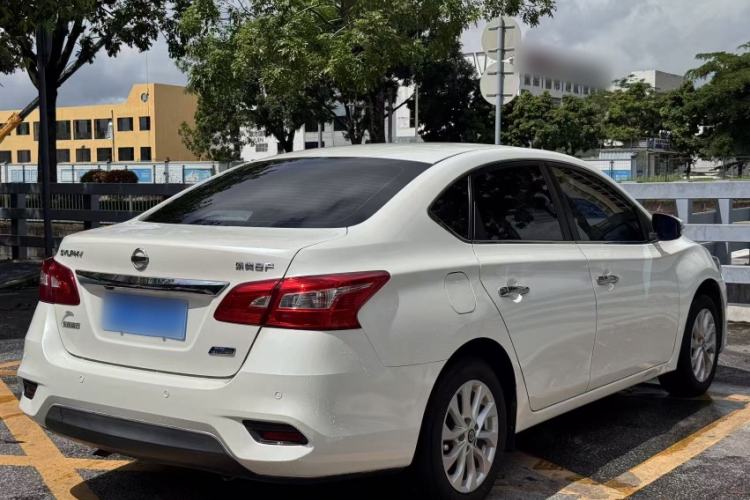 Used Nissan Sylphy 2019 1.6XV CVT Smart Connect Luxury Edition China VI Standard Exterior 6