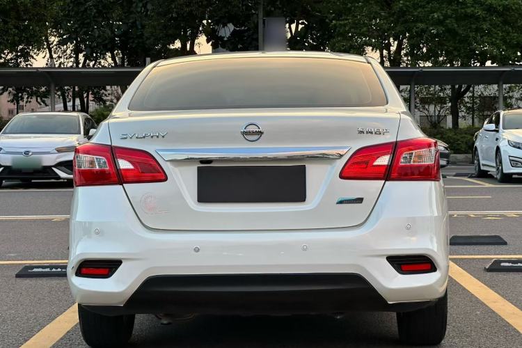 Used Nissan Sylphy 2019 Classic 1.6XL CVT Luxury Edition Exterior 7