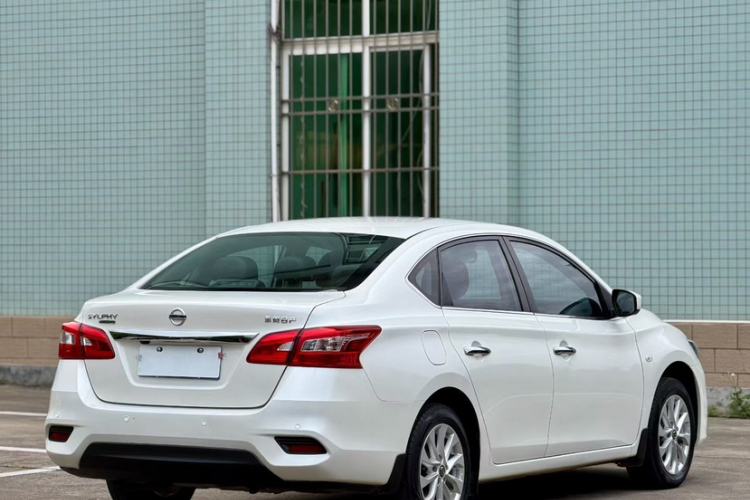 Used Nissan Sylphy 2019 Classic 1.6XL CVT Luxury Edition Exterior 7