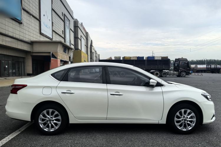 Used Nissan Sylphy 2019 1.6XV CVT Smart Connect Luxury Edition China VI Standard Exterior 7