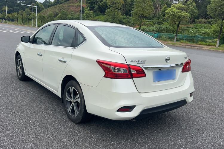 Used Nissan Sylphy 2019 Classic 1.6XE CVT Comfort Edition Exterior 8